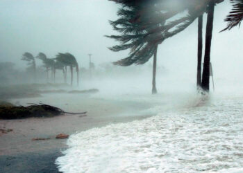 Alerta por huracanes más potentes ante el calentamiento de los océanos