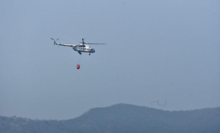 En control 90% de incendio en “Cañón del Novillo” de Victoria; regresa helicóptero a Veracruz