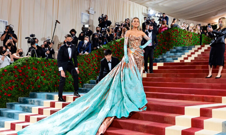 Amenaza sindical pone en jaque la Met Gala de este año