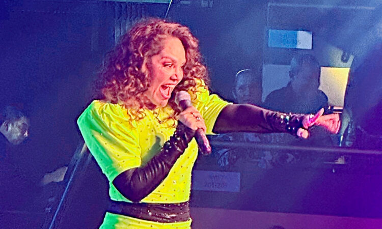 Tatiana presenta un viaje retro