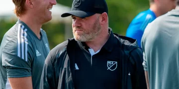 Wayne Rooney es el nuevo entrenador del Plymouth Argyle