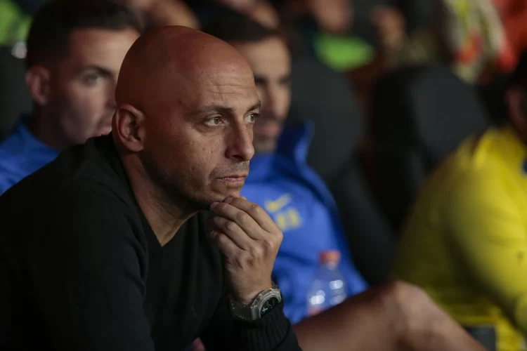 Ángel Villacampa Expresa Preocupación por la Solidez Defensiva del Monterrey