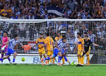 Rayados y Tigres chocan en un emocionante inicio de los cuartos de final