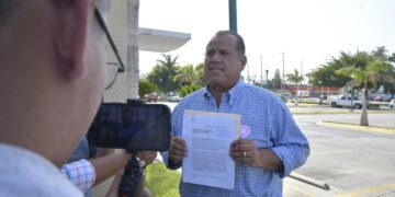 Denuncia Almaraz a funcionario de la Unidad de Inteligencia Financiera