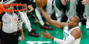 Los Celtics dejan tocados a unos Cavs sin Donovan Mitchell