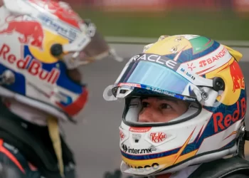 Checo Pérez ‘culpa’ a Verstappen de no brillar más en Red Bull