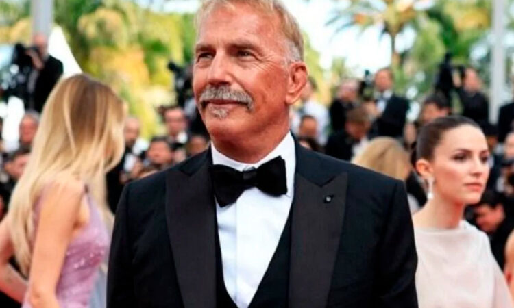 Kevin Costner arriesga sus casas para realizar su nueva película