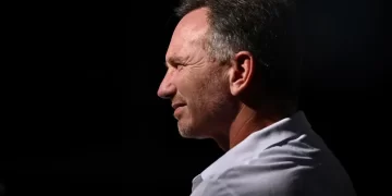 Christian Horner resignado tras perder la pole en Mónaco