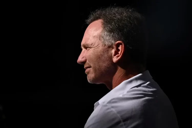 Christian Horner resignado tras perder la pole en Mónaco