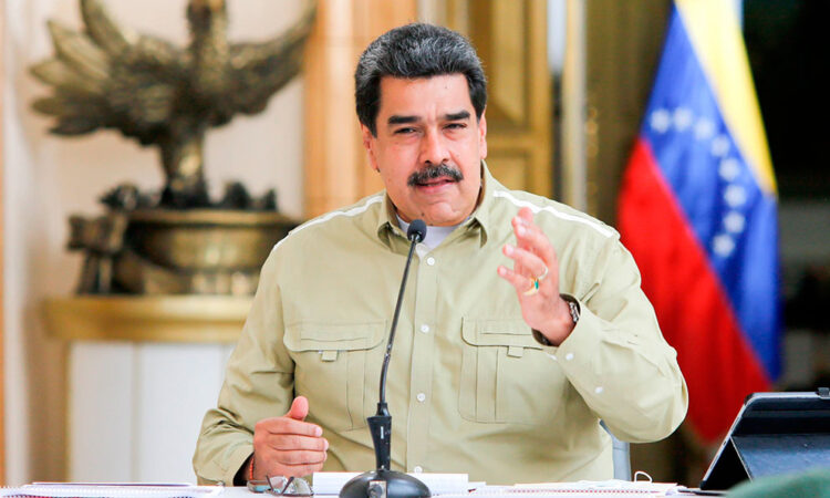 Maduro acusa a Milei de querer convertir a Argentina en colonia de EE. UU.