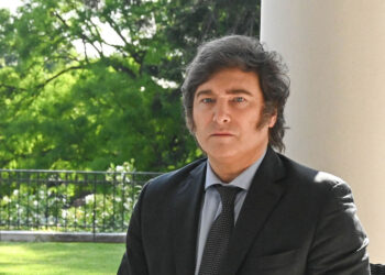 España rechaza críticas de Milei y defiende sus lazos fraternales con Argentina