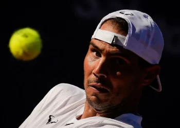 Nadal deja abierta la posibilidad de volver a Roland Garros en 2025