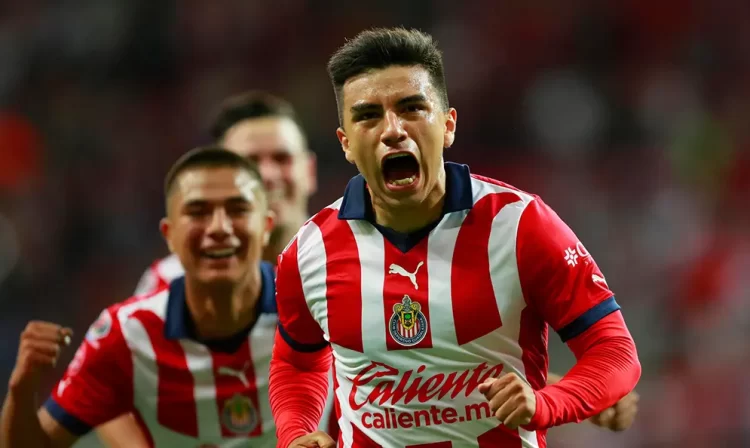 ¡Fernando Beltrán comparte su felicidad: ¡Su mamá venció al cáncer!