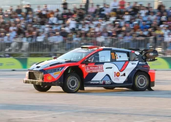 Thierry Neuville lidera el Rally de Portugal, con Dani Sordo en séptimo lugar