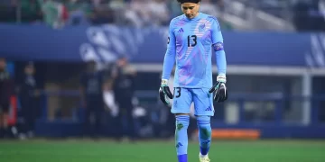 Luis García celebra la ausencia de Memo Ochoa en Selección Mexicana