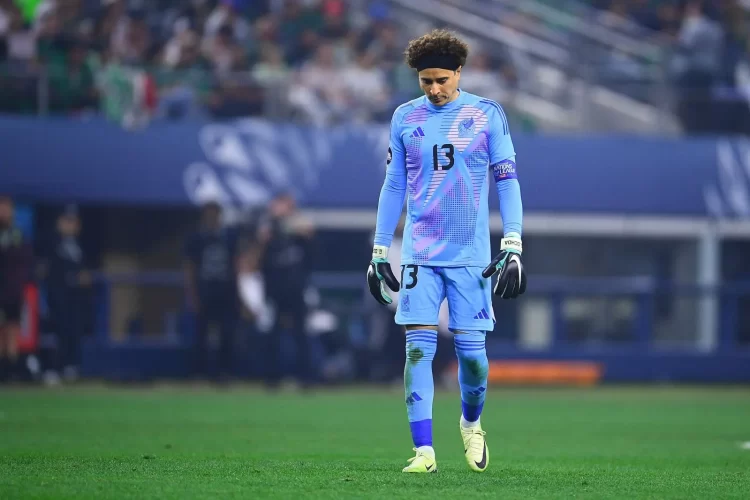 Luis García celebra la ausencia de Memo Ochoa en Selección Mexicana