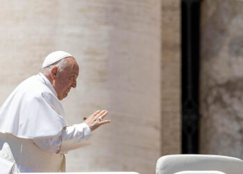El Papa Francisco insta a miles de niños a rezar por la paz y el fin de las guerras