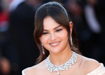 Selena Gomez recibe ovación de pie en Cannes