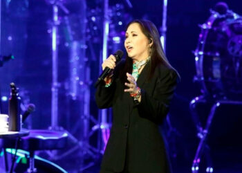 Ana Gabriel hospitalizada por influenza; pospone espectáculo
