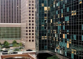 Más de un millón de personas sin energía eléctrica en Texas tras tormentas devastadoras