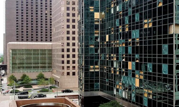 Más de un millón de personas sin energía eléctrica en Texas tras tormentas devastadoras