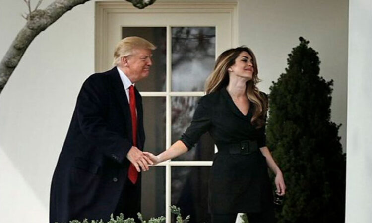 Hope Hicks, excolaboradora de Trump, rompe en lágrimas durante interrogatorio en juicio penal