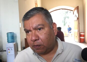 Realizan limpieza de drenes pluviales como prevención para temporada de huracanes.