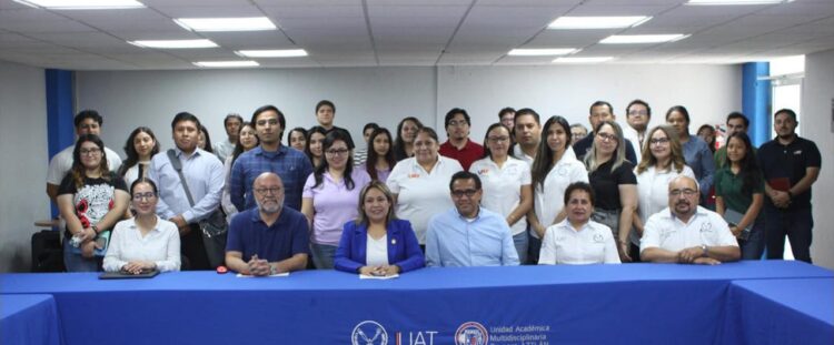 Capacita UAT en temas selectos de salud a docentes y estudiantes de Reynosa