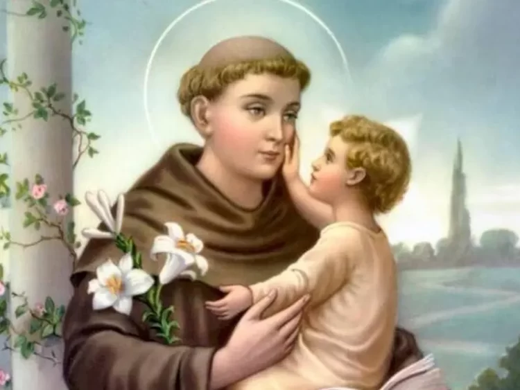 San Antonio de Padua, santo del amor, la tradición es “ponerlo de cabeza” para encontrar pareja
