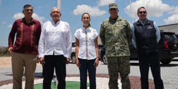 AMLO, Sheinbaum y AVA supervisan obras de Dirección General de Aduanas en Nuevo Laredo, Tamaulipas