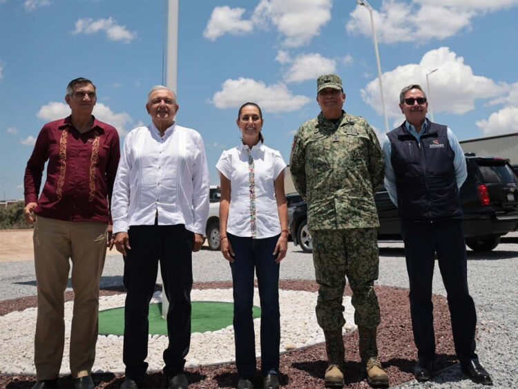 AMLO, Sheinbaum y AVA supervisan obras de Dirección General de Aduanas en Nuevo Laredo, Tamaulipas