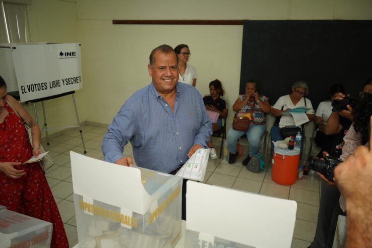 Llama Óscar Almaraz a votar con libertad