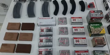 Decomisa FGR en Nuevo León material bélico; hay tres detenidos