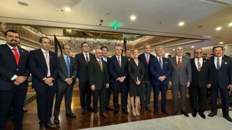 Prosperidad compartida en México plantea Sheinbaum ante miembros del Consejo Coordinador Empresarial