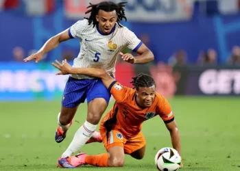 Francia y Países Bajos retrasan su boleto a Octavos tras empate