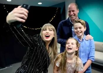 Taylor Swift posa con el príncipe William y sus hijos en concierto en Londres