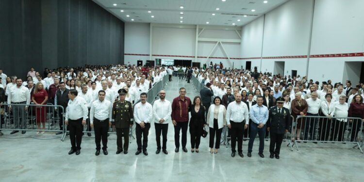 Llama Américo Villarreal a trabajar en unidad y a cuidar el agua en Tamaulipas