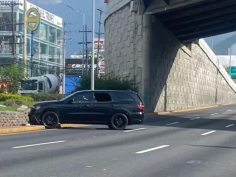Balacera en la avenida Garza Sada de Monterrey, Nuevo León; un muerto