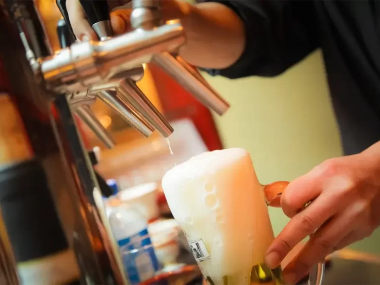 Consumo de alcohol entre jóvenes de 15 a 19 años en nivel ‘inaceptablemente alto’: OMS