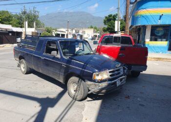 Choque en crucero 21 y Carrera Torres deja una mujer lesionada