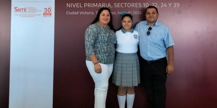 Obtiene Sonia Citlali Gámez medalla “Guadalupe Victoria” por altas calificaciones