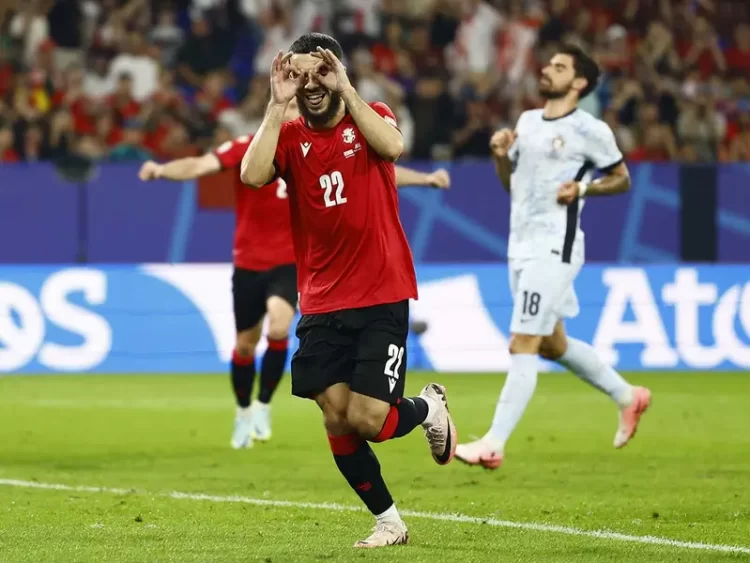 Georgia derrota 2-0 al invicto Portugal y va a Octavos de la Eurocopa