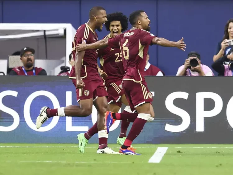 Venezuela derrota 1-0 a México y da duro golpe de realidad en Copa América