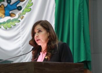 Llama Diputada a funcionarios a atender problema de grietas en ejidos de Tula