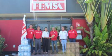 Dona FEMSA más de 5 mil 500 litros de agua y leche al DIF Tamaulipas en beneficio de las familias afectadas por “Alberto”