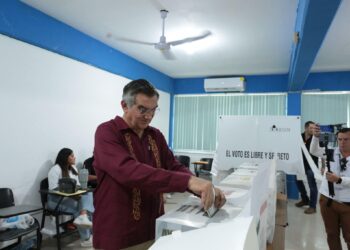 La jornada electoral se desarrolla en orden y paz en Tamaulipas: Américo Villarreal
