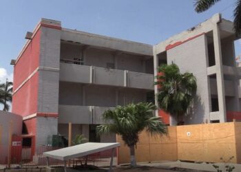 Impulsa Dámaso Anaya ampliación de infraestructura y equipamiento de Facultades de la UAT