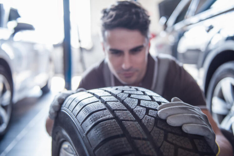 Neumáticos para diferentes tipos de terrenos: Comparativa entre los neumáticos de carretera, todoterreno y para deportes de motor