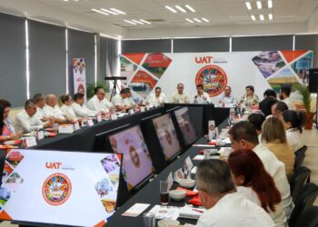 Rector de la UAT preside en la UAM Mante la reunión del Colegio de Directores