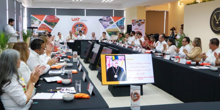 Rector de la UAT preside en la UAM Mante la reunión del Colegio de Directores